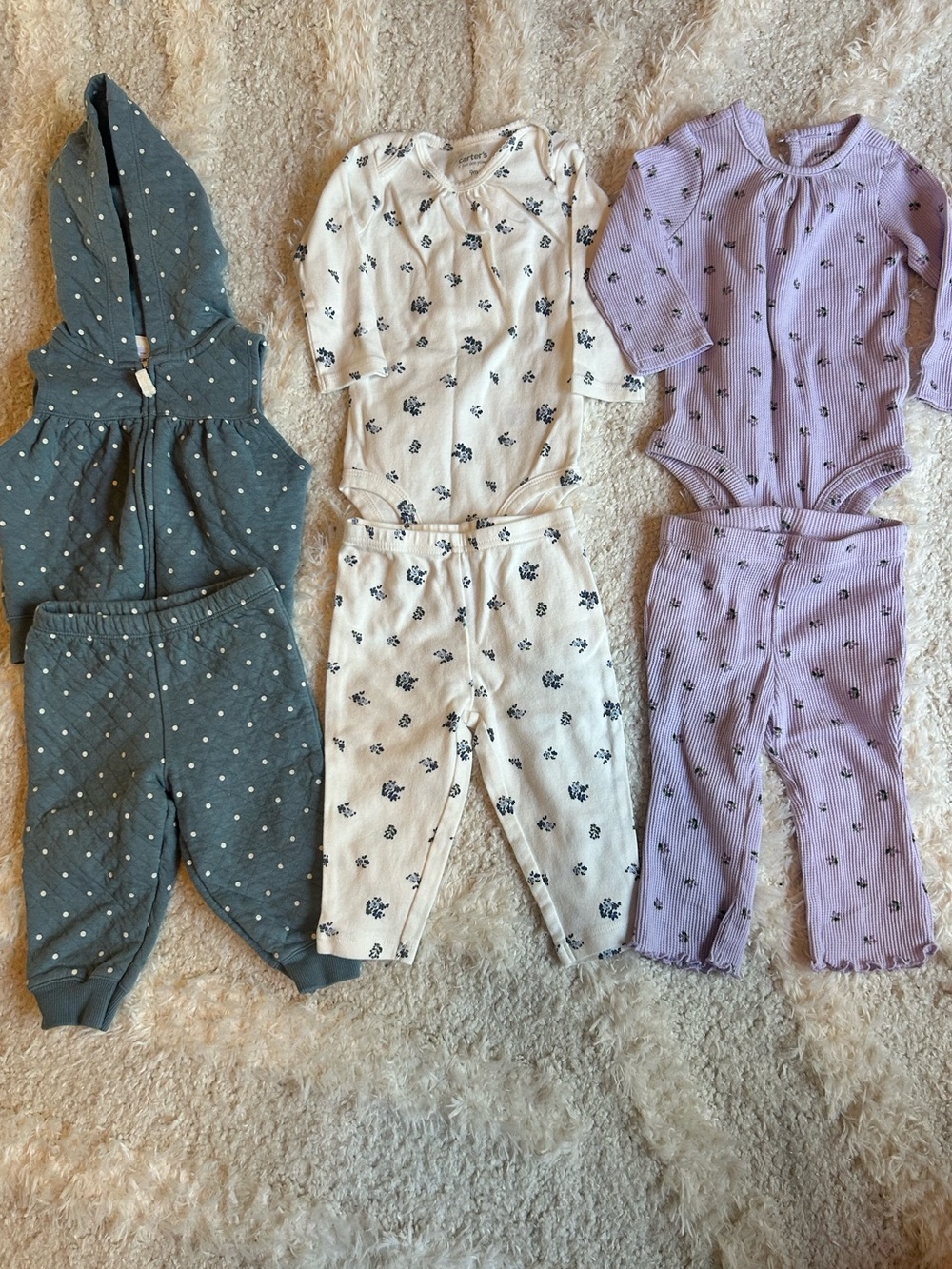 Carter’s Baby Girl Outfit Bundle 9M 3 Sets